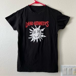 Vintage Y2K Hot Topic Punk Rock Band Shirt - Dead Kennedys Vampire Sun Shirt 🎶